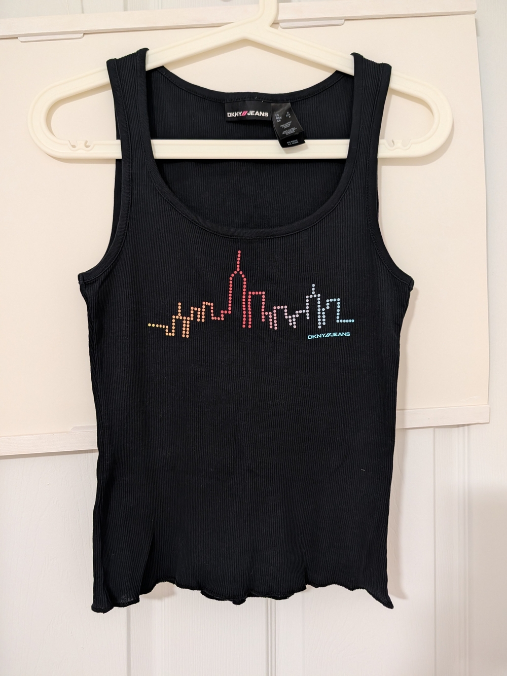 Dkny Black Ribbed Tank with Multicolor Skyline